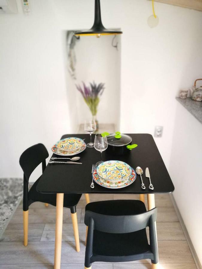 Cres Art Studio Kuning Apartment Экстерьер фото