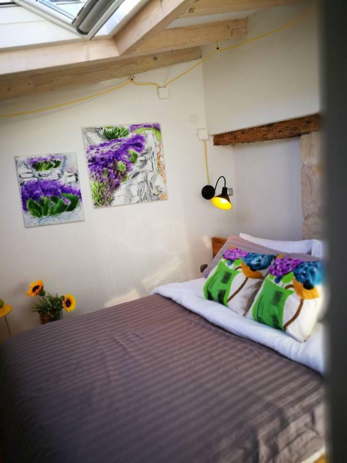 Cres Art Studio Kuning Apartment Экстерьер фото